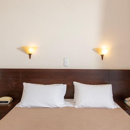 Eurohotel Theo Hotel Agia Marina المظهر الخارجي الصورة