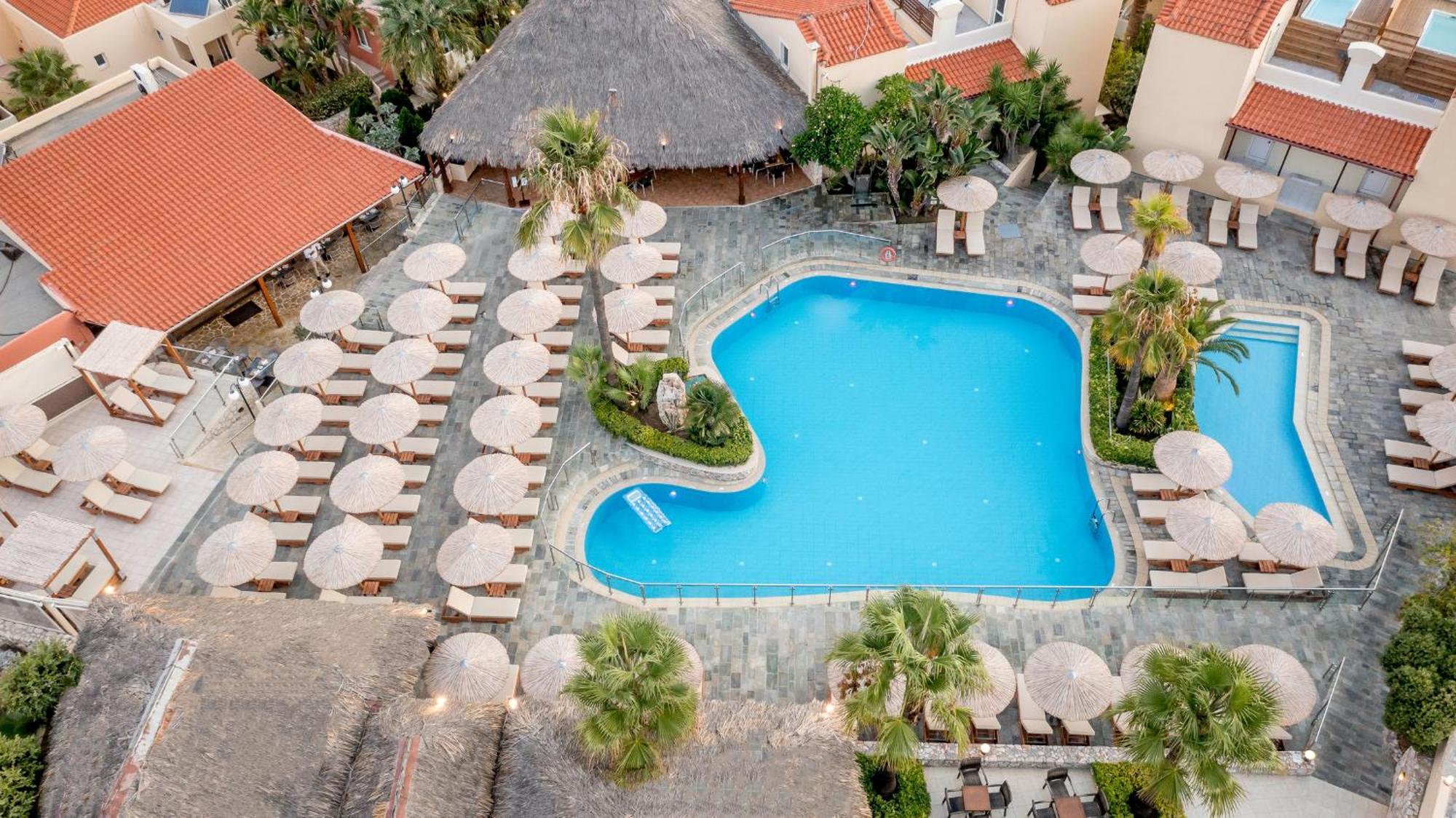 Eurohotel Theo Hotel Agia Marina المظهر الخارجي الصورة